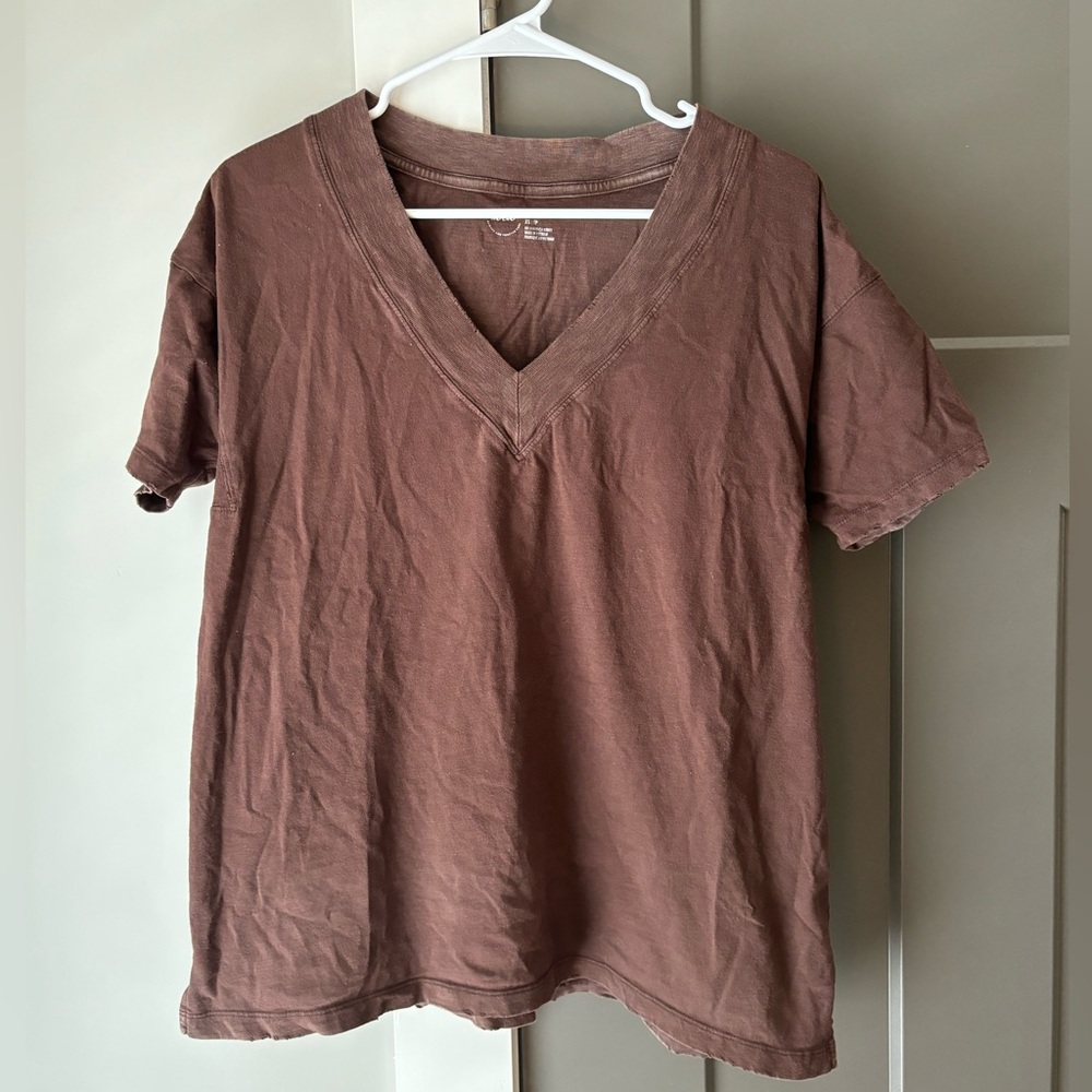 Aerie Distressed Basic V-Neck Boyfriend T-Shirt
